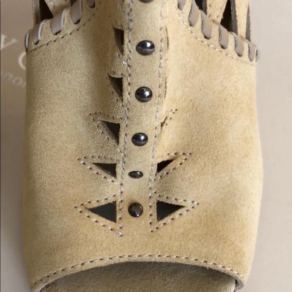 Jimmy Choo Booty - Picture 7 of 8